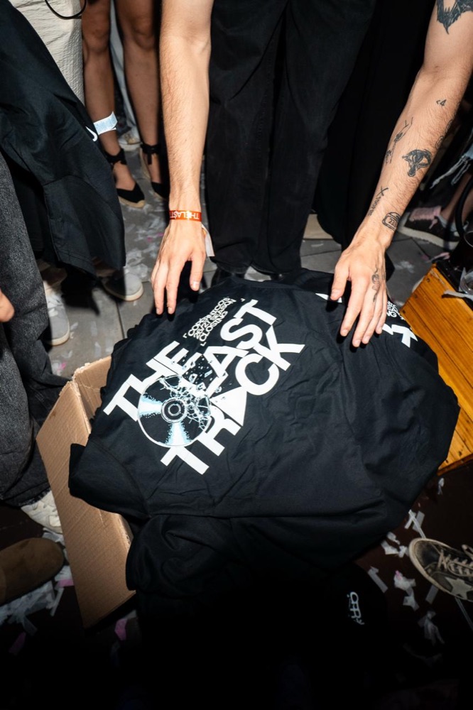 Camiseta personalizada The Last Track
