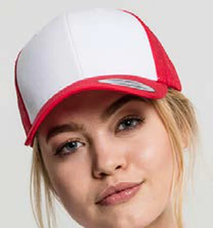 Gorra trucker con rejilla Flexfit Retro Trucker Colored Front personalizada con logo