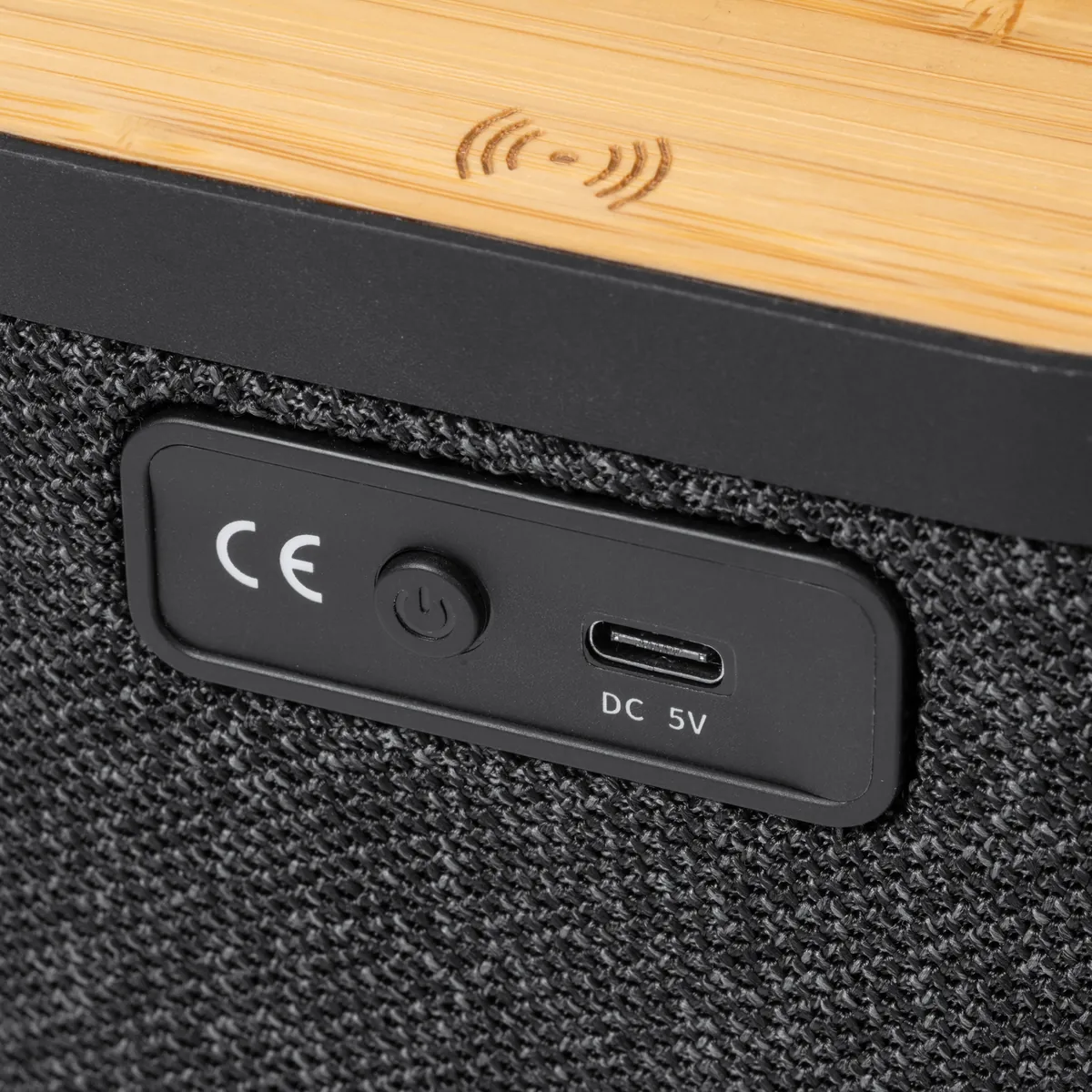 Altavoz bluetooth personalizado Bianki con logo - foto 3
